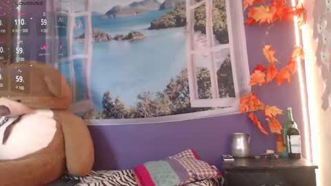 Snapshot of foxy_pet2 chatting on March 11, 8:31 pm my name is Sofhia but you can call me any name you like Sir online show from March 11, 8:31 pm