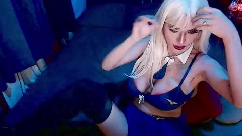 QUEEN OF COMMAND and CUMDUNGEON9 online show from September 20, 12:16 am