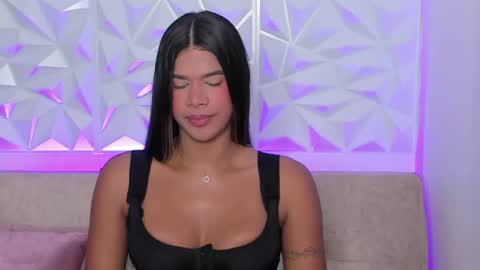 Gabriela  online show from November 12, 11:58 pm