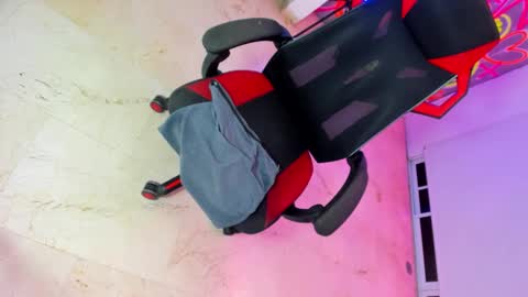 geanna_rose online show from November 14, 5:48 am