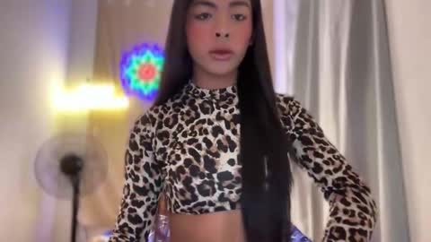 queen ronna online show from November 20, 8:31 pm