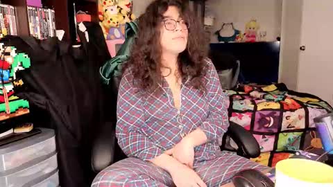 glaceon9 online show from February 11, 4:09 am