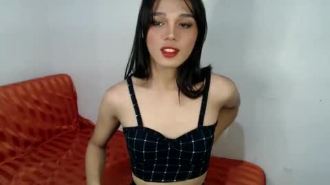 Lily is Gold online show from January 26, 1:20 am