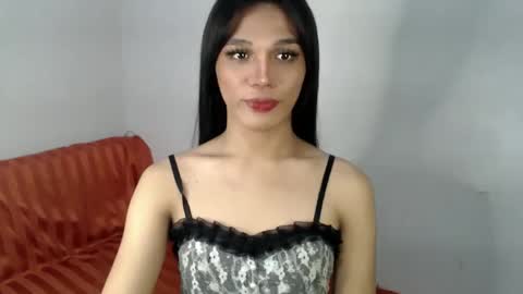 Lily is Gold online show from February 1, 10:48 am