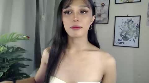 Lily is Gold online show from September 13, 6:14 pm