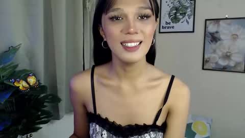 Lily is Gold online show from September 27, 1:14 am