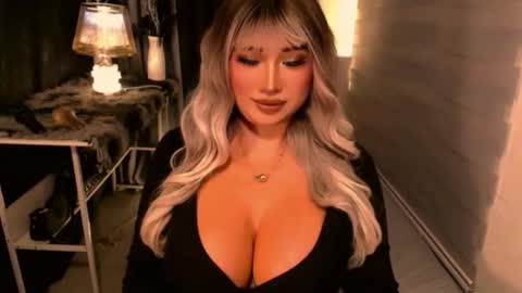 PAULATHEONE online show from September 29, 4:01 am