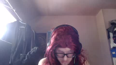 Sissy Sarah-Louise  online show from August 1, 11:55 am