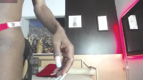 hanna_lamber online show from March 5, 8:48 pm