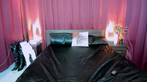 Hannah online show from February 16, 6:06 pm