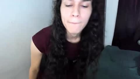 helena_spellman online show from November 15, 9:57 pm