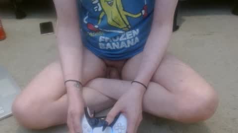 Holly Hawkes online show from September 23, 11:00 pm