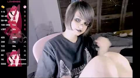 Honey Apple Alaska online show from November 7, 4:34 am