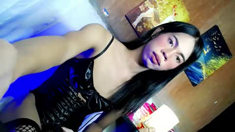 Yllana Marie online show from February 12, 8:20 am