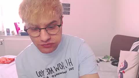 hotpussycatboy online show from February 12, 11:40 am