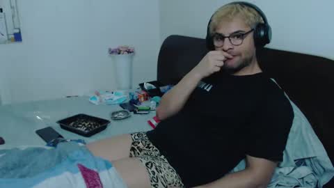 hotpussycatboy online show from February 26, 8:00 pm