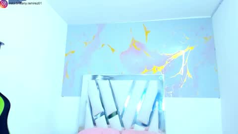 im_brittany_333 online show from February 20, 6:26 am