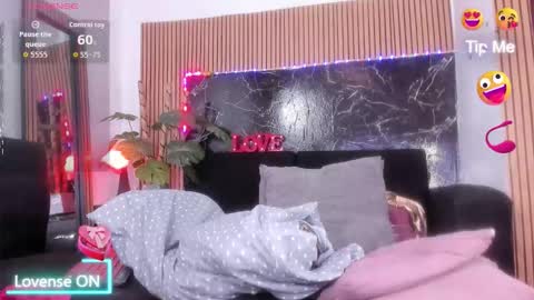 isabellabrand04 online show from October 31, 4:27 pm