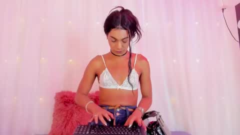 Daniela online show from December 7, 3:47 pm