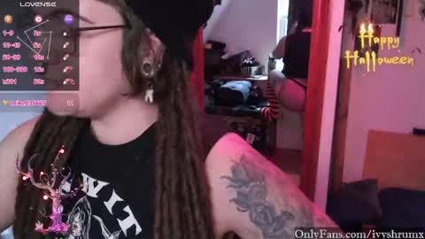 Ivy ShrumX online show from October 16, 10:31 pm