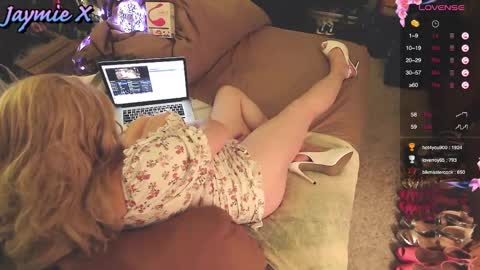 JaymieX online show from September 15, 1:49 pm