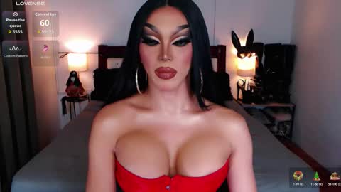 Queen Jenifer online show from December 1, 5:32 am