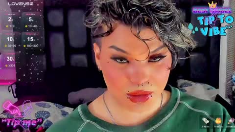 Jujubee online show from December 12, 1:49 pm