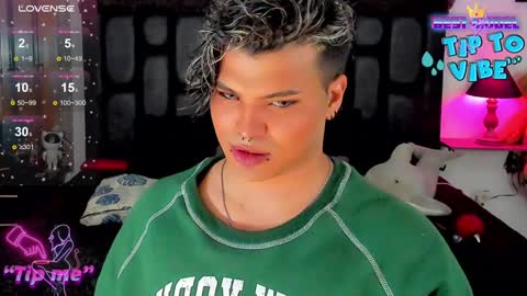 Jujubee online show from December 14, 12:44 am