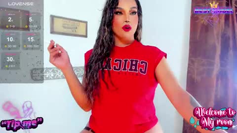 Jujubee online show from September 18, 3:17 pm