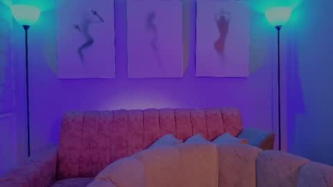 Juliana online show from December 3, 12:48 am