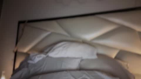 Emily online show from November 29, 3:19 am