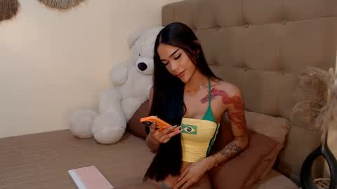 Snapshot of khalifafoxxxx chatting on March 5, 1:13 pm khalifa online show from March 5, 1:13 pm