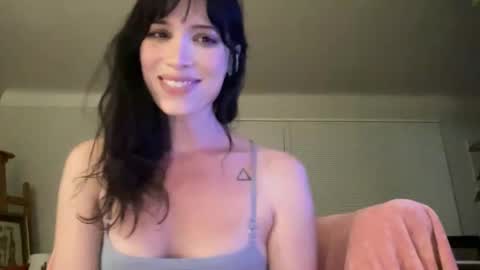 Kiki Hart online show from March 8, 2:26 am