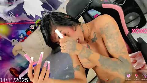 kylie anthonella online show from November 3, 2:21 am