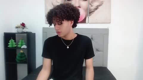kim_lee4 online show from January 15, 1:09 pm