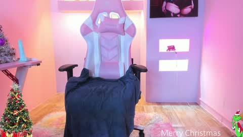 Kim Cossey online show from December 24, 4:00 am