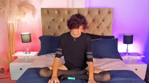 kore_22 online show from September 13, 8:03 pm