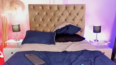 kore_22 online show from September 15, 8:14 pm