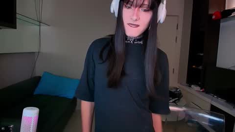 kristina online show from March 9, 3:49 pm