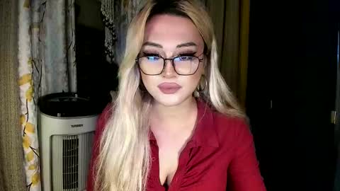 kylie online show from December 20, 12:00 pm