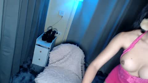 kylie online show from January 6, 4:02 pm