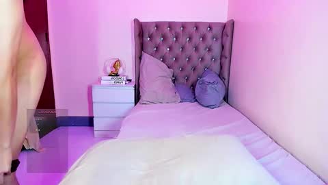 Your sweet Laura online show from January 11, 3:35 am