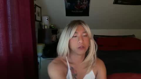 lbffemme online show from February 7, 1:00 am