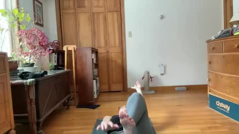 Lee online show from February 9, 3:45 pm