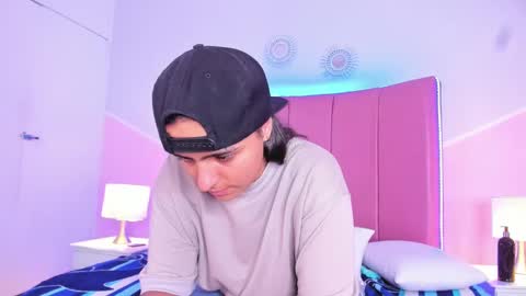 Liam smith online show from September 13, 4:13 pm