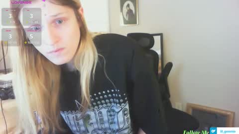 lil gemmie online show from February 19, 2:24 pm