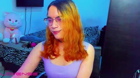 Lilly3 online show from December 3, 6:12 pm