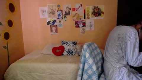 Snapshot of lio_rossue chatting on March 7, 7:20 pm Lio online show from March 7, 7:20 pm