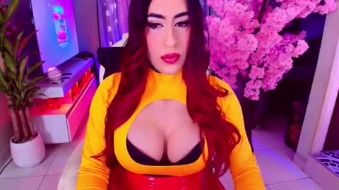 Snapshot of lizagothdoll chatting on October 28, 5:33 pm Liza Goth online show from October 28, 5:33 pm