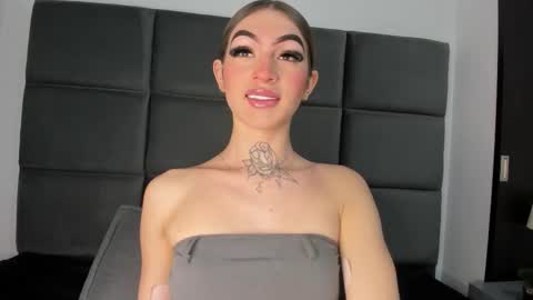 lizz_luna online show from November 15, 4:05 pm